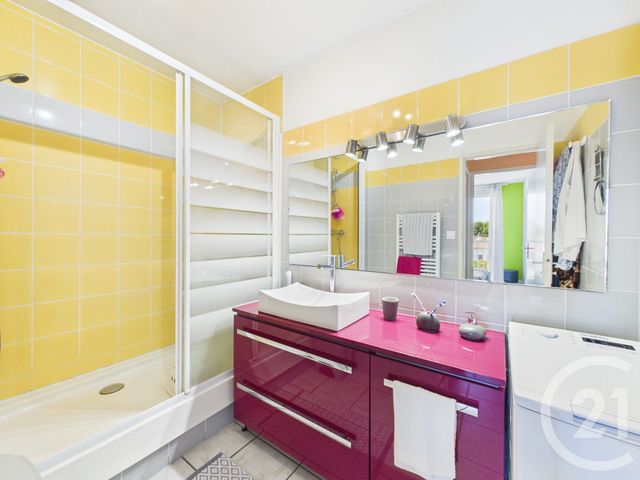 Appartement F4 à vendre - 4 pièces - 84.97 m2 - LA VALETTE DU VAR - 83 - PROVENCE-ALPES-COTE-D-AZUR - Century 21 Colbert Immobilier