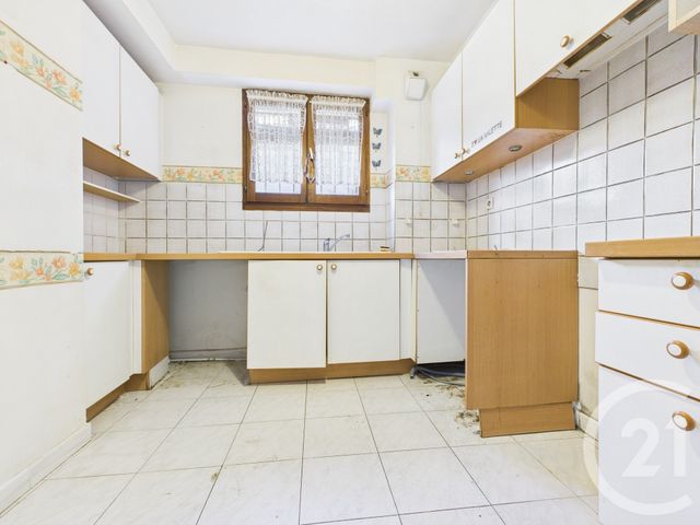 Appartement F3 bis à vendre - 4 pièces - 60.53 m2 - LA VALETTE DU VAR - 83 - PROVENCE-ALPES-COTE-D-AZUR - Century 21 Colbert Immobilier