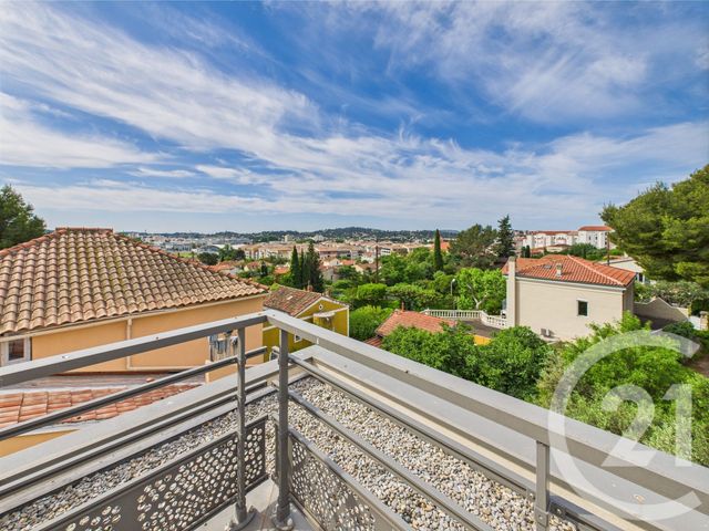 Afficher la photo en grand Appartement F2 à vendre - 2 pièces - 49.66 m2 - TOULON - 83 - PROVENCE-ALPES-COTE-D-AZUR - Century 21 Colbert Immobilier