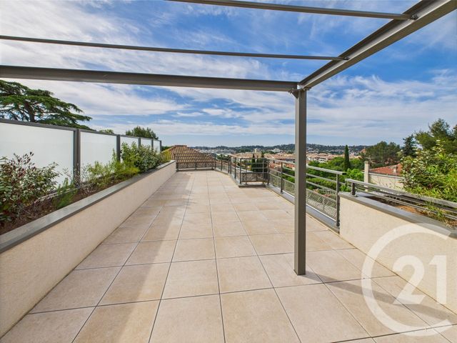 Afficher la photo en grand Appartement F2 à vendre - 2 pièces - 49.66 m2 - TOULON - 83 - PROVENCE-ALPES-COTE-D-AZUR - Century 21 Colbert Immobilier