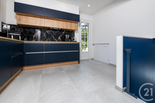 maison à vendre - 6 pièces - 191.95 m2 - LA VALETTE DU VAR - 83 - PROVENCE-ALPES-COTE-D-AZUR - Century 21 Colbert Immobilier