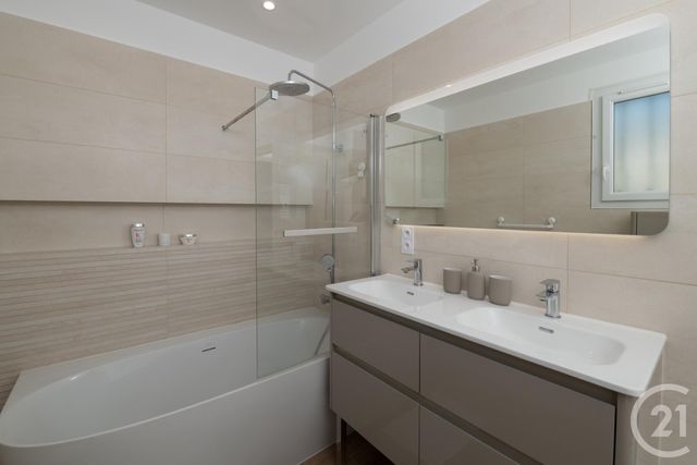 maison à vendre - 6 pièces - 191.95 m2 - LA VALETTE DU VAR - 83 - PROVENCE-ALPES-COTE-D-AZUR - Century 21 Colbert Immobilier