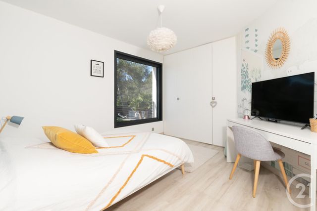 Afficher la photo en grand maison à vendre - 6 pièces - 190.03 m2 - LA FARLEDE - 83 - PROVENCE-ALPES-COTE-D-AZUR - Century 21 Colbert Immobilier