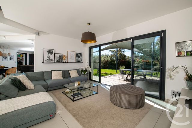 Afficher la photo en grand maison à vendre - 6 pièces - 190.03 m2 - LA FARLEDE - 83 - PROVENCE-ALPES-COTE-D-AZUR - Century 21 Colbert Immobilier