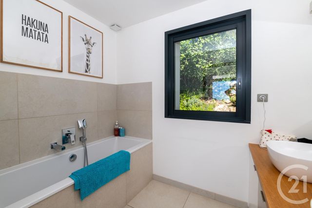 Afficher la photo en grand maison à vendre - 6 pièces - 190.03 m2 - LA FARLEDE - 83 - PROVENCE-ALPES-COTE-D-AZUR - Century 21 Colbert Immobilier