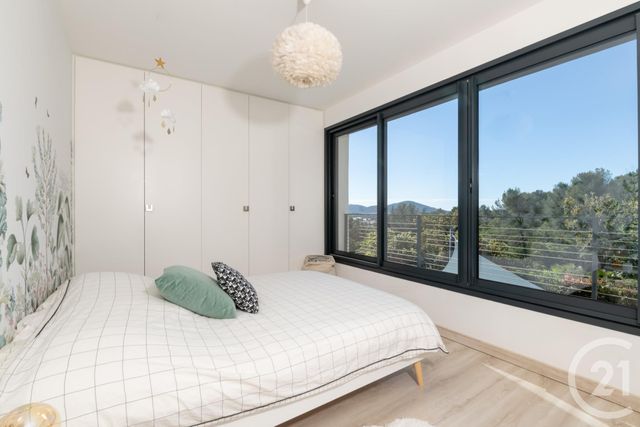 Afficher la photo en grand maison à vendre - 6 pièces - 190.03 m2 - LA FARLEDE - 83 - PROVENCE-ALPES-COTE-D-AZUR - Century 21 Colbert Immobilier