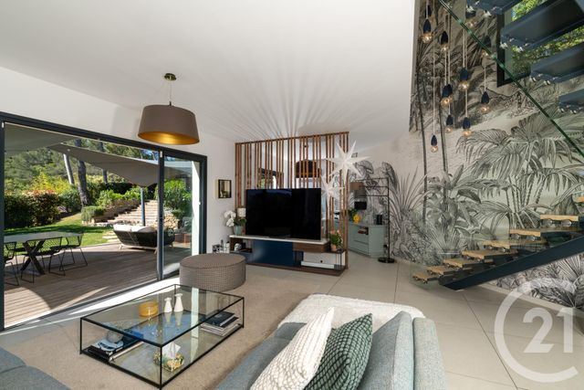 Afficher la photo en grand maison à vendre - 6 pièces - 190.03 m2 - LA FARLEDE - 83 - PROVENCE-ALPES-COTE-D-AZUR - Century 21 Colbert Immobilier