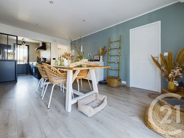 Appartement T5 à vendre - 5 pièces - 78.62 m2 - LA VALETTE DU VAR - 83 - PROVENCE-ALPES-COTE-D-AZUR - Century 21 Colbert Immobilier