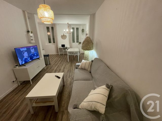 Appartement T3 à louer - 3 pièces - 49.98 m2 - TOULON - 83 - PROVENCE-ALPES-COTE-D-AZUR - Century 21 Colbert Immobilier