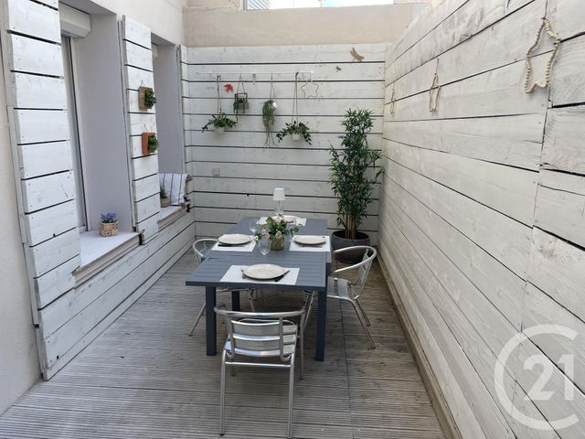 Appartement T3 à louer - 3 pièces - 49.98 m2 - TOULON - 83 - PROVENCE-ALPES-COTE-D-AZUR - Century 21 Colbert Immobilier