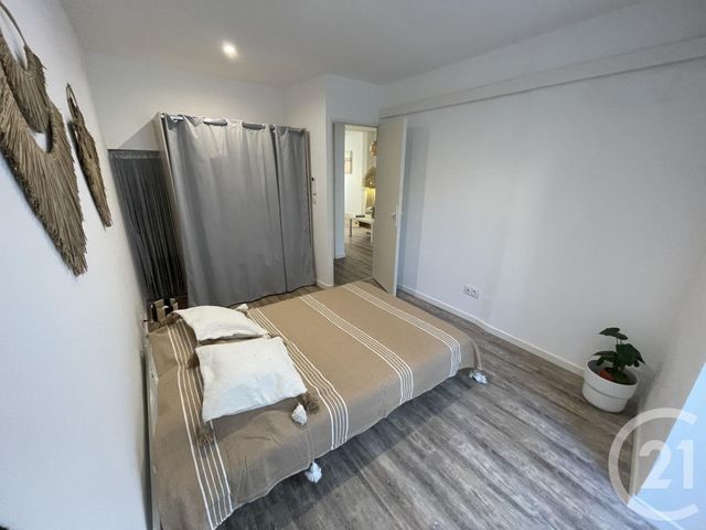 Appartement T3 à louer - 3 pièces - 49.98 m2 - TOULON - 83 - PROVENCE-ALPES-COTE-D-AZUR - Century 21 Colbert Immobilier