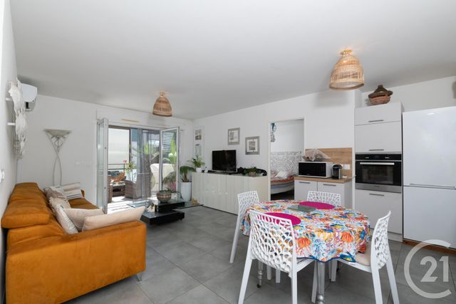 Appartement T4 à vendre - 4 pièces - 79.3 m2 - LA VALETTE DU VAR - 83 - PROVENCE-ALPES-COTE-D-AZUR - Century 21 Colbert Immobilier