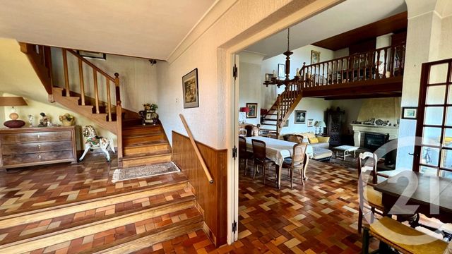 maison à vendre - 7 pièces - 195.0 m2 - LA VALETTE DU VAR - 83 - PROVENCE-ALPES-COTE-D-AZUR - Century 21 Colbert Immobilier