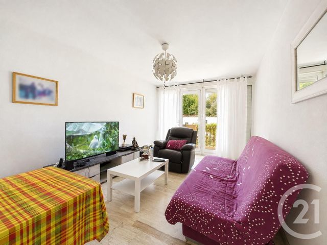 Appartement F2 à vendre - 2 pièces - 39.74 m2 - LA VALETTE DU VAR - 83 - PROVENCE-ALPES-COTE-D-AZUR - Century 21 Colbert Immobilier