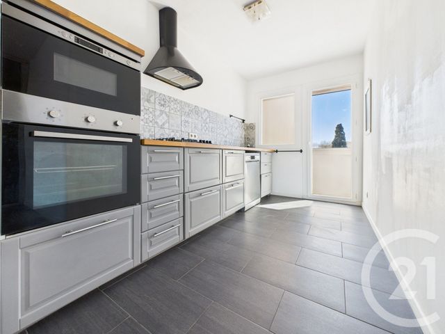 Appartement T4 à vendre - 4 pièces - 78.64 m2 - LA GARDE - 83 - PROVENCE-ALPES-COTE-D-AZUR - Century 21 Colbert Immobilier