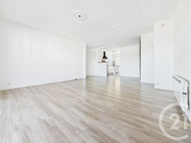 Appartement T4 à vendre - 4 pièces - 78.64 m2 - LA GARDE - 83 - PROVENCE-ALPES-COTE-D-AZUR - Century 21 Colbert Immobilier