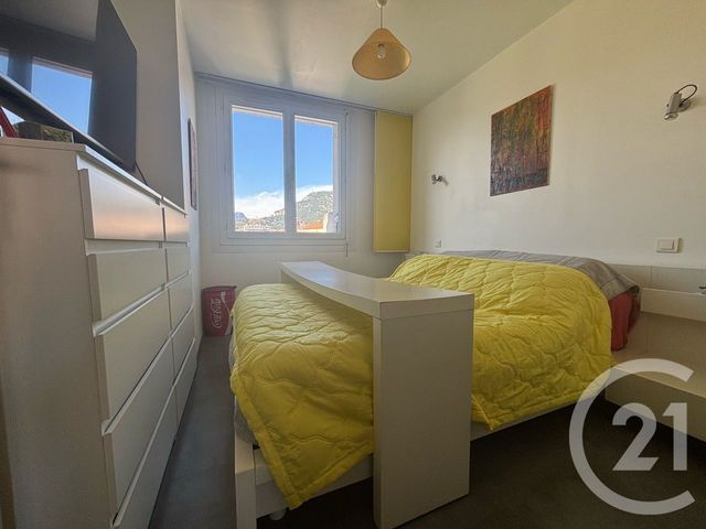 Afficher la photo en grand Appartement T4 à vendre - 4 pièces - 73.92 m2 - TOULON - 83 - PROVENCE-ALPES-COTE-D-AZUR - Century 21 Colbert Immobilier