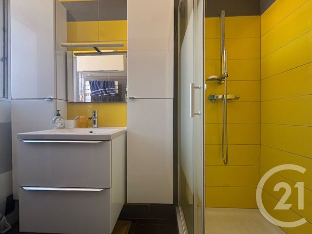 Afficher la photo en grand Appartement T4 à vendre - 4 pièces - 73.92 m2 - TOULON - 83 - PROVENCE-ALPES-COTE-D-AZUR - Century 21 Colbert Immobilier