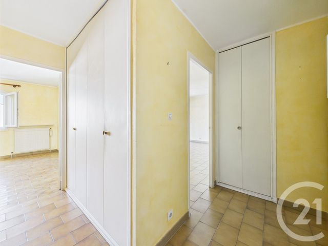 Appartement T2 à vendre - 2 pièces - 53.79 m2 - LA VALETTE DU VAR - 83 - PROVENCE-ALPES-COTE-D-AZUR - Century 21 Colbert Immobilier