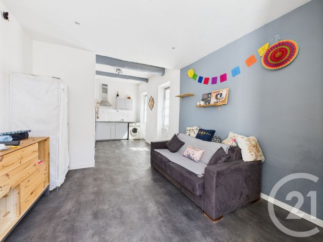 Appartement Studio à vendre - 1 pièce - 28.28 m2 - CUERS - 83 - PROVENCE-ALPES-COTE-D-AZUR - Century 21 Colbert Immobilier