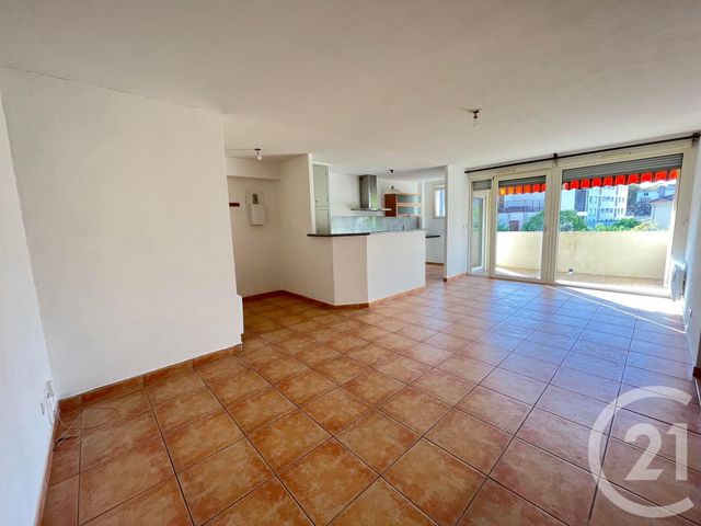 Appartement T4 à louer - 4 pièces - 77.52 m2 - LA VALETTE DU VAR - 83 - PROVENCE-ALPES-COTE-D-AZUR - Century 21 Colbert Immobilier