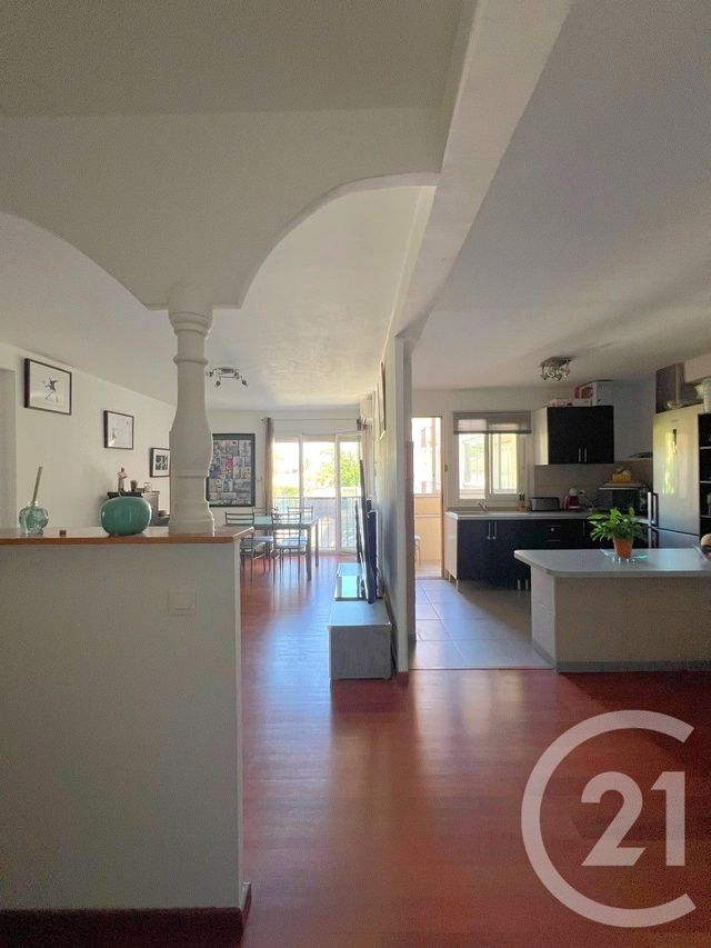 Appartement T4 à vendre - 4 pièces - 76.69 m2 - LA VALETTE DU VAR - 83 - PROVENCE-ALPES-COTE-D-AZUR - Century 21 Colbert Immobilier
