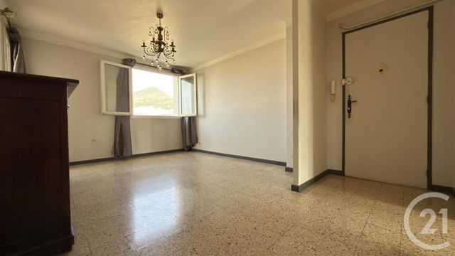 Appartement T3 à vendre - 3 pièces - 55.91 m2 - LA VALETTE DU VAR - 83 - PROVENCE-ALPES-COTE-D-AZUR - Century 21 Colbert Immobilier