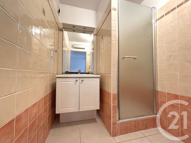 Afficher la photo en grand Appartement F4 à vendre - 4 pièces - 90.16 m2 - LA VALETTE DU VAR - 83 - PROVENCE-ALPES-COTE-D-AZUR - Century 21 Colbert Immobilier