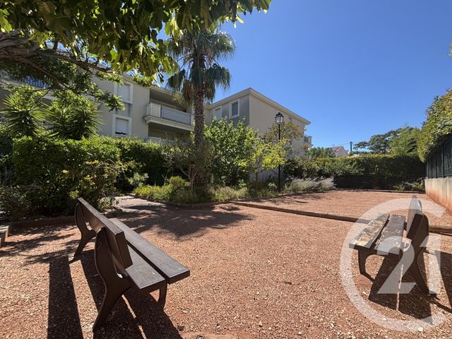 Afficher la photo en grand Appartement F4 à vendre - 4 pièces - 90.16 m2 - LA VALETTE DU VAR - 83 - PROVENCE-ALPES-COTE-D-AZUR - Century 21 Colbert Immobilier