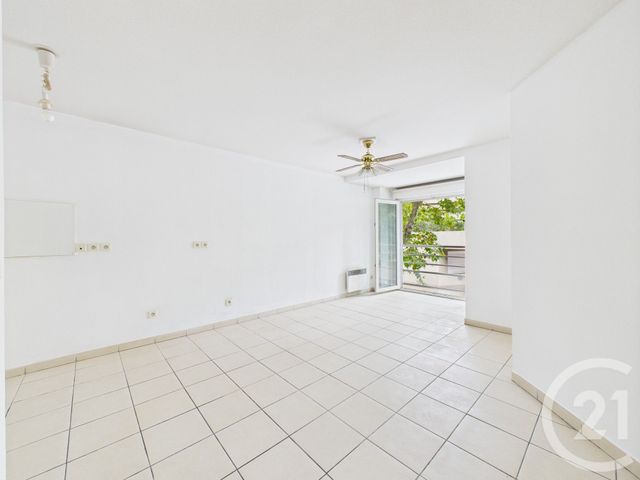 Appartement T2 à vendre - 2 pièces - 37.96 m2 - TOULON - 83 - PROVENCE-ALPES-COTE-D-AZUR - Century 21 Colbert Immobilier