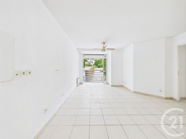 Appartement T2 à vendre - 2 pièces - 37.96 m2 - TOULON - 83 - PROVENCE-ALPES-COTE-D-AZUR - Century 21 Colbert Immobilier