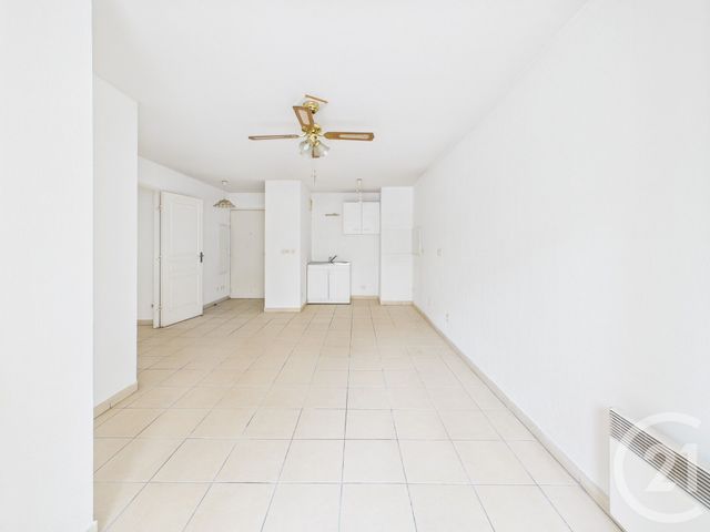 Appartement T2 à vendre - 2 pièces - 37.96 m2 - TOULON - 83 - PROVENCE-ALPES-COTE-D-AZUR - Century 21 Colbert Immobilier