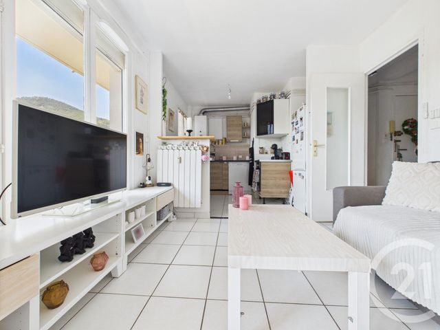 Appartement T3 à vendre - 3 pièces - 53.94 m2 - TOULON - 83 - PROVENCE-ALPES-COTE-D-AZUR - Century 21 Colbert Immobilier
