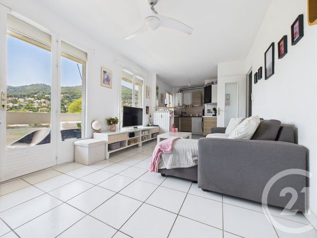 Appartement T3 à vendre - 3 pièces - 53.94 m2 - TOULON - 83 - PROVENCE-ALPES-COTE-D-AZUR - Century 21 Colbert Immobilier