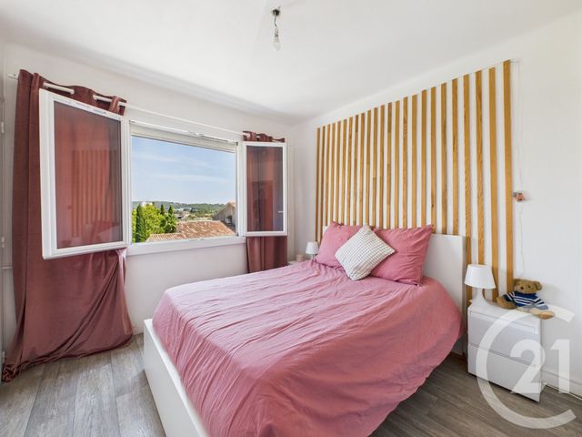 Appartement T3 à vendre - 3 pièces - 53.94 m2 - TOULON - 83 - PROVENCE-ALPES-COTE-D-AZUR - Century 21 Colbert Immobilier