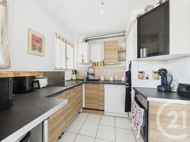 Appartement T3 à vendre - 3 pièces - 53.94 m2 - TOULON - 83 - PROVENCE-ALPES-COTE-D-AZUR - Century 21 Colbert Immobilier