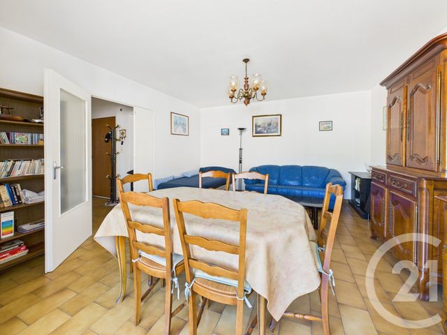 Appartement F3 à vendre - 3 pièces - 68.24 m2 - LA VALETTE DU VAR - 83 - PROVENCE-ALPES-COTE-D-AZUR - Century 21 Colbert Immobilier