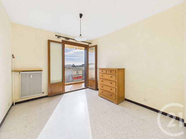 Appartement F5 à vendre - 5 pièces - 94.4 m2 - LA VALETTE DU VAR - 83 - PROVENCE-ALPES-COTE-D-AZUR - Century 21 Colbert Immobilier