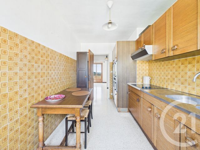 Appartement F5 à vendre - 5 pièces - 94.4 m2 - LA VALETTE DU VAR - 83 - PROVENCE-ALPES-COTE-D-AZUR - Century 21 Colbert Immobilier