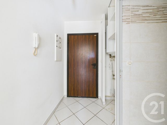 Appartement F1 à louer - 1 pièce - 25.68 m2 - LA VALETTE DU VAR - 83 - PROVENCE-ALPES-COTE-D-AZUR - Century 21 Colbert Immobilier