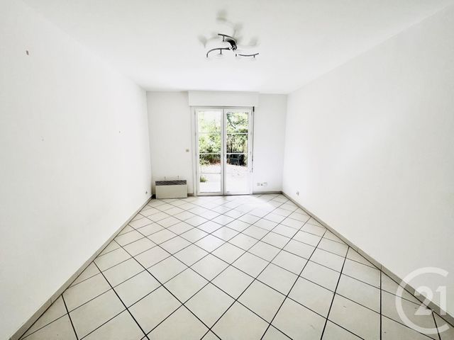 Appartement F1 à louer - 1 pièce - 25.68 m2 - LA VALETTE DU VAR - 83 - PROVENCE-ALPES-COTE-D-AZUR - Century 21 Colbert Immobilier