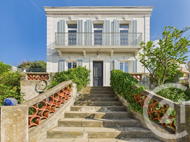 maison - TOULON - 83