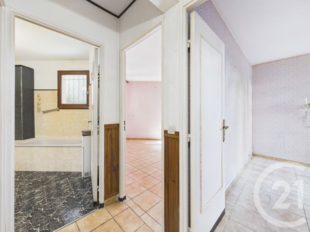 Appartement T5 à vendre - 5 pièces - 96.14 m2 - LA VALETTE DU VAR - 83 - PROVENCE-ALPES-COTE-D-AZUR - Century 21 Colbert Immobilier