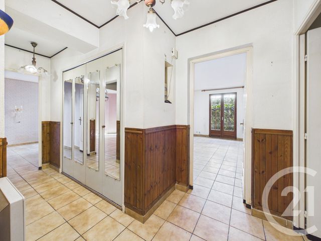 Appartement T5 à vendre - 5 pièces - 96.14 m2 - LA VALETTE DU VAR - 83 - PROVENCE-ALPES-COTE-D-AZUR - Century 21 Colbert Immobilier