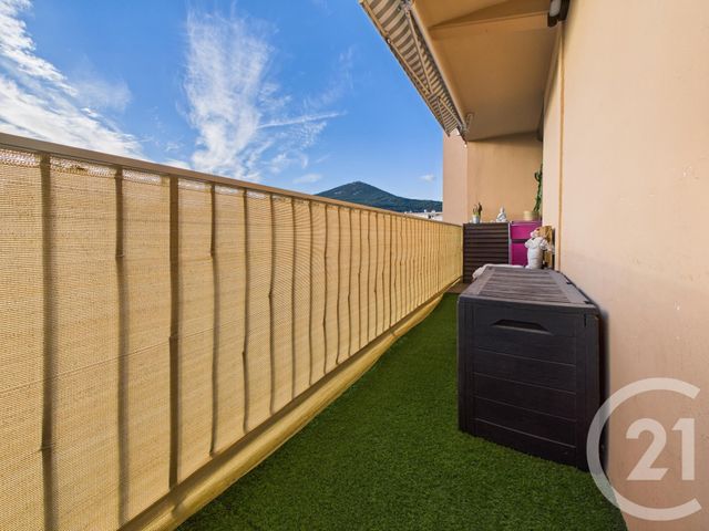 Afficher la photo en grand Appartement F3 à vendre - 3 pièces - 66.38 m2 - LA VALETTE DU VAR - 83 - PROVENCE-ALPES-COTE-D-AZUR - Century 21 Colbert Immobilier