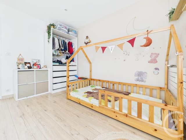 Afficher la photo en grand Appartement F3 à vendre - 3 pièces - 66.38 m2 - LA VALETTE DU VAR - 83 - PROVENCE-ALPES-COTE-D-AZUR - Century 21 Colbert Immobilier