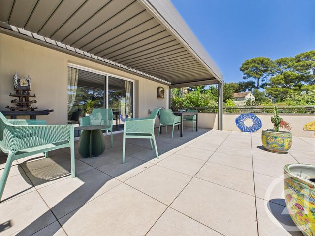 Afficher la photo en grand Appartement T4 à vendre - 4 pièces - 76.35 m2 - TOULON - 83 - PROVENCE-ALPES-COTE-D-AZUR - Century 21 Colbert Immobilier