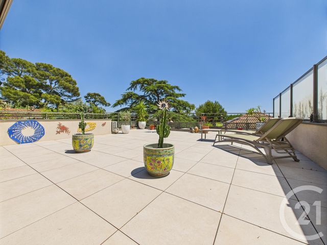 Afficher la photo en grand Appartement T4 à vendre - 4 pièces - 76.35 m2 - TOULON - 83 - PROVENCE-ALPES-COTE-D-AZUR - Century 21 Colbert Immobilier