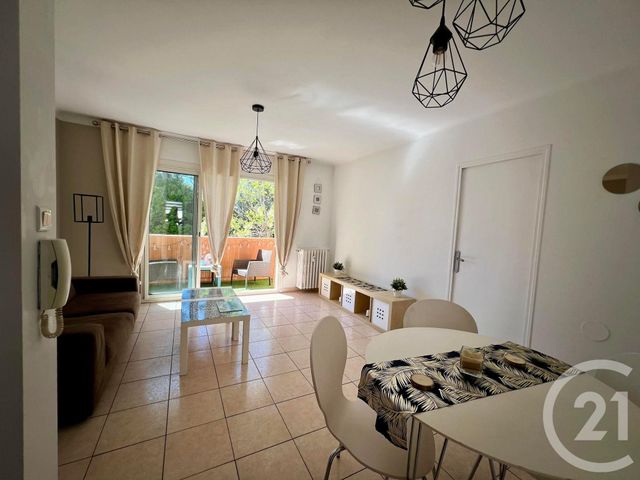 Appartement F3 à louer - 3 pièces - 51.64 m2 - TOULON - 83 - PROVENCE-ALPES-COTE-D-AZUR - Century 21 Colbert Immobilier