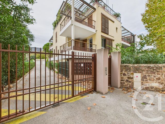 Appartement T2 à vendre - 2 pièces - 45.24 m2 - LA VALETTE DU VAR - 83 - PROVENCE-ALPES-COTE-D-AZUR - Century 21 Colbert Immobilier